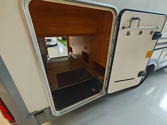 Adria Coral S 690SP 3500kg 9 of 21
