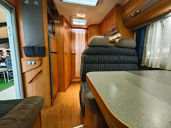 Adria Coral S 690SP 3500kg 13 of 21