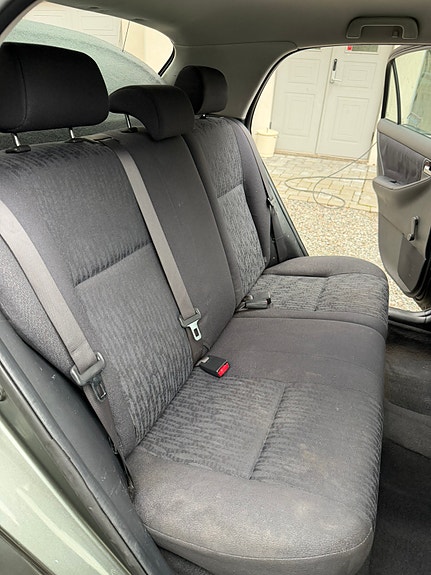 Toyota Corolla 13 of 16