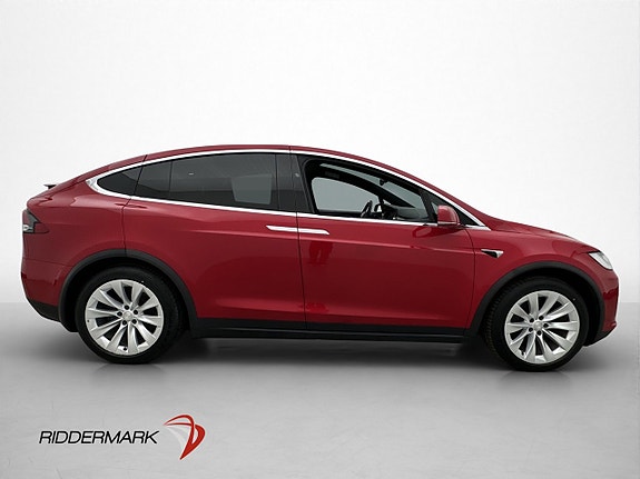 Tesla Model X 9 of 30
