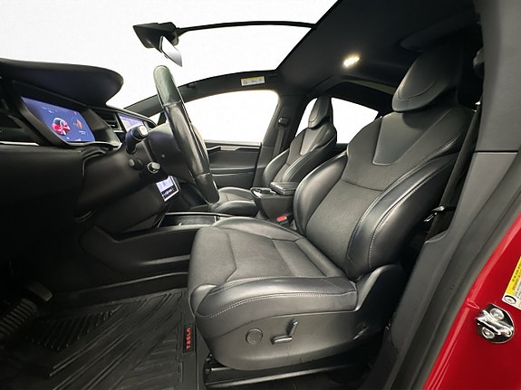Tesla Model X 12 of 30