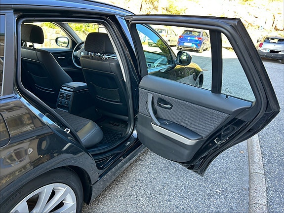 BMW 320d 9 of 20