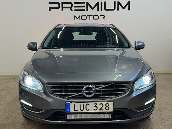 Volvo V60 3 of 16