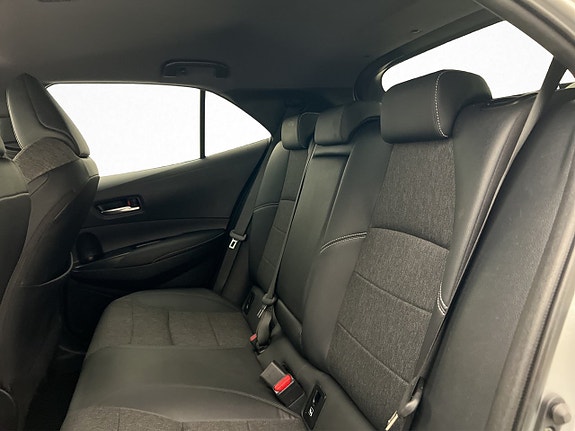 Toyota Corolla 14 of 30