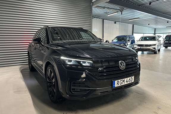 Volkswagen Touareg 3 of 30