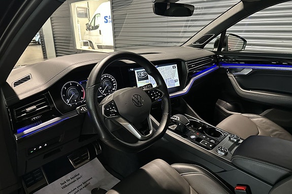 Volkswagen Touareg 7 of 30
