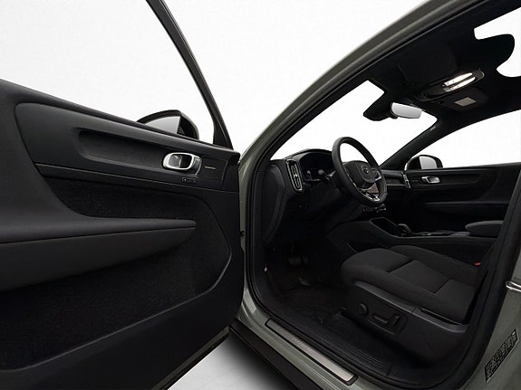 Volvo C40 10 of 30