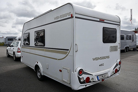 Weinsberg 420 QD, Dubbelbädd 19 of 20