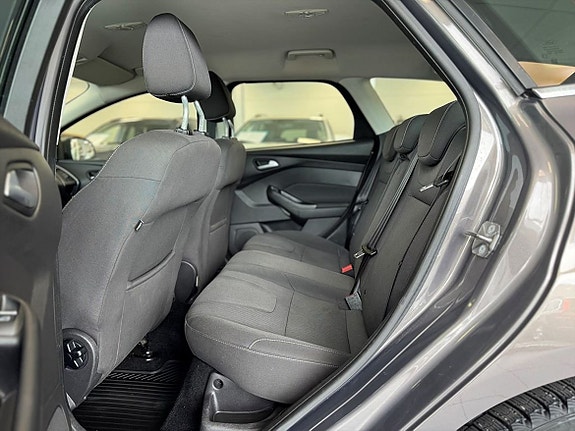 Ford Focus 14 of 19