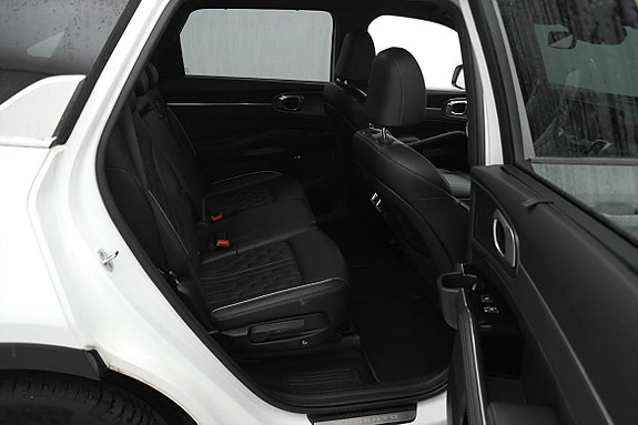 Kia Sorento 20 of 28