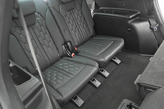 Kia Sorento 24 of 28