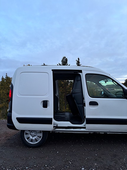 Renault Kangoo Express 8 of 14