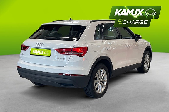 Audi Q3 4 of 21