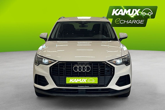 Audi Q3 6 of 21