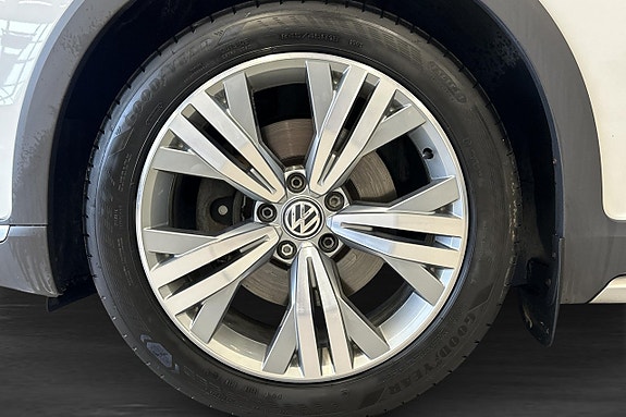 Volkswagen Passat Alltrack 20 of 20