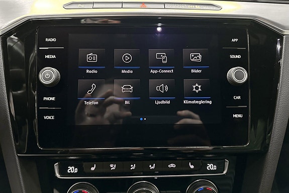 Volkswagen Passat Alltrack 11 of 20