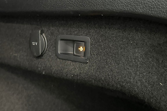 Volkswagen Passat Alltrack 16 of 20