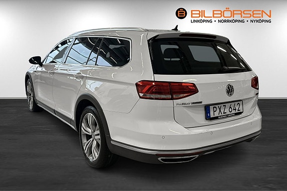 Volkswagen Passat Alltrack 6 of 20