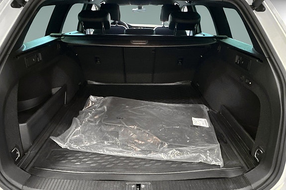 Volkswagen Passat Alltrack 14 of 20