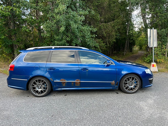 Volkswagen Passat 4 of 6