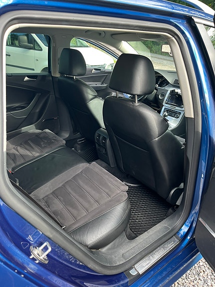 Volkswagen Passat 5 of 6