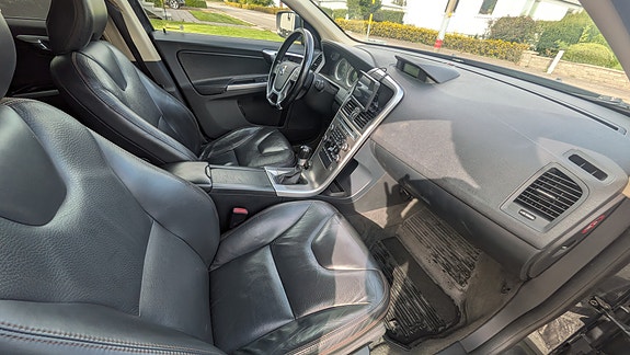 Volvo XC60 15 of 15