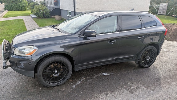 Volvo XC60 5 of 15