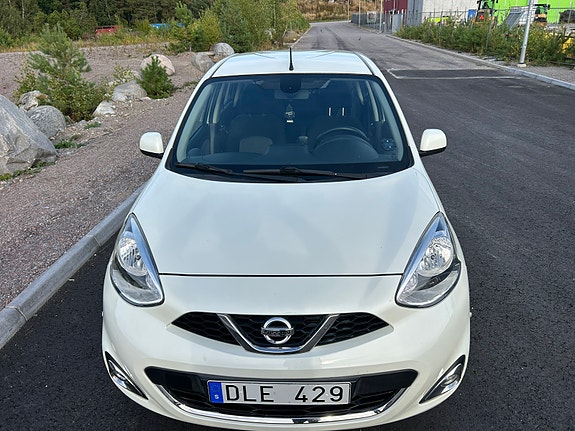 Nissan Micra 3 of 9