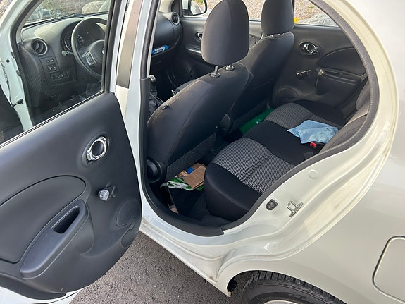 Nissan Micra 6 of 9