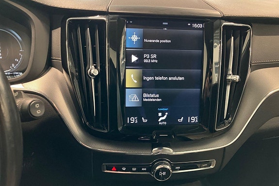 Volvo XC60 16 of 30