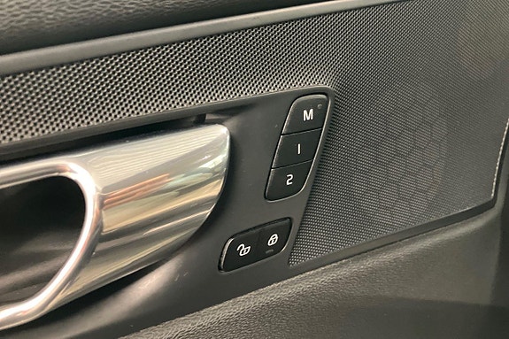 Volvo XC60 19 of 30