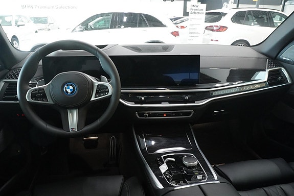 BMW X5 8 of 12