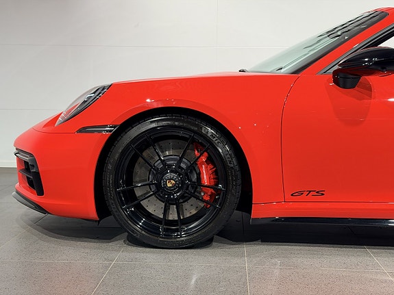 Porsche 911 Carrera 4 GTS 20 of 30
