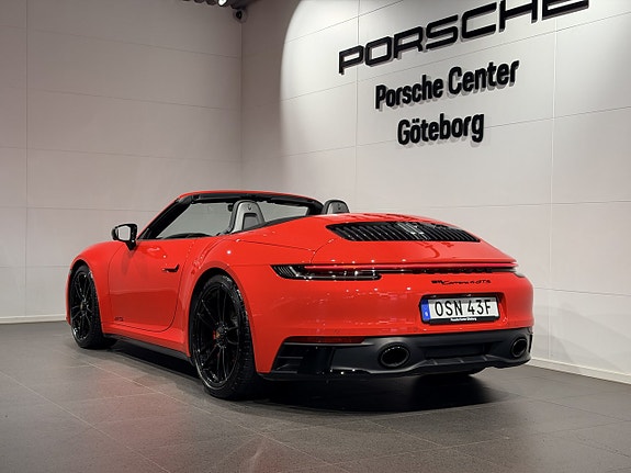 Porsche 911 Carrera 4 GTS 12 of 30