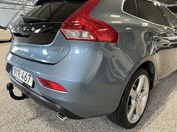 Volvo V40 8 of 26
