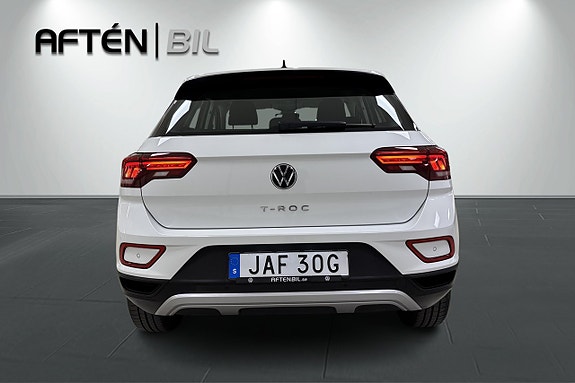 Volkswagen T-Roc 8 of 21