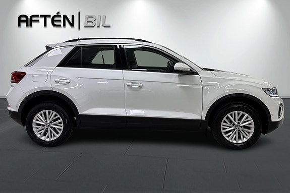 Volkswagen T-Roc 6 of 21