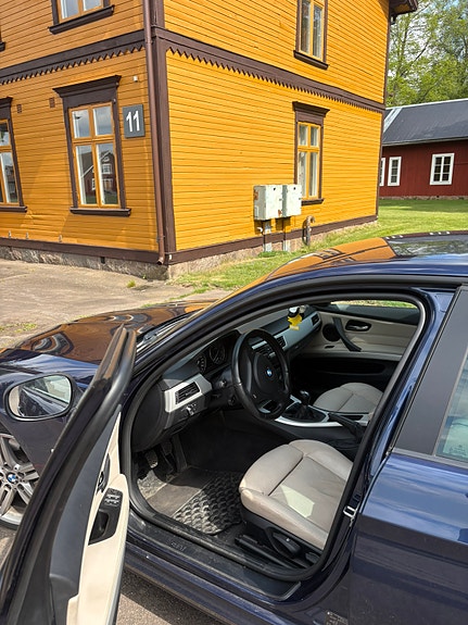 BMW 320d 7 of 11