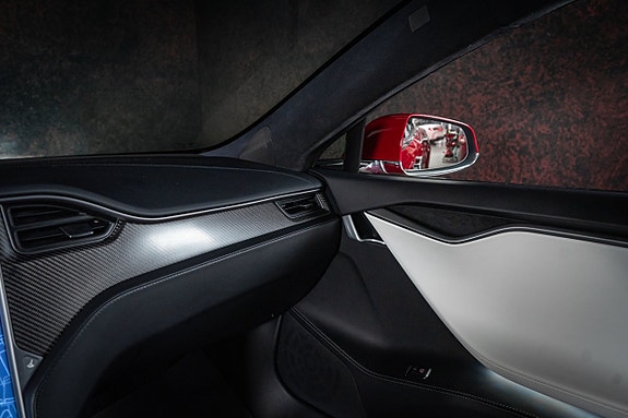 Tesla Model S 17 of 27