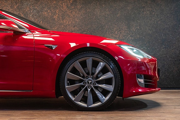 Tesla Model S 5 of 27