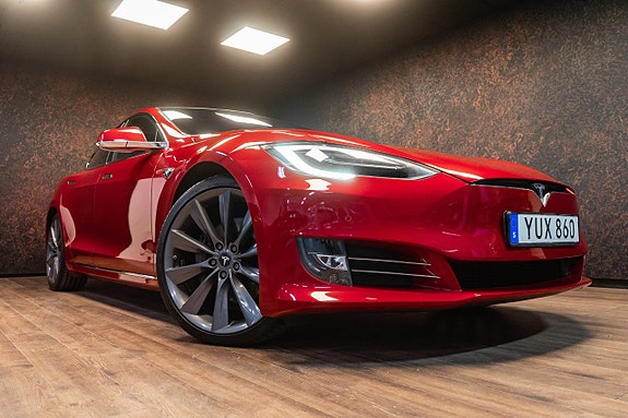 Tesla Model S 3 of 27