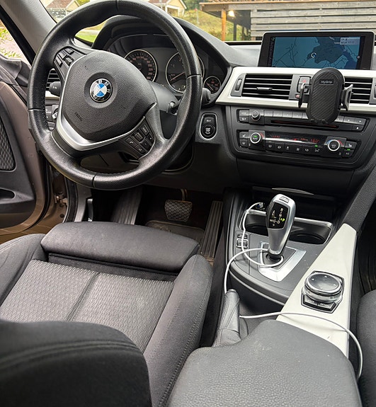 BMW 320d 8 of 13
