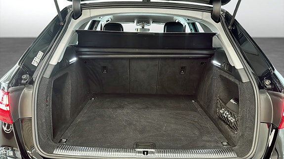Audi A4 12 of 16