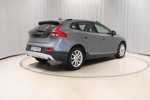 Volvo V40 Cross Country 4 of 10