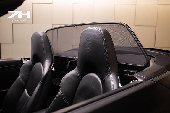 Porsche 911 Carrera 4S 20 of 22