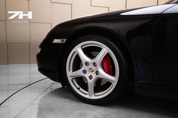 Porsche 911 Carrera 4S 22 of 22