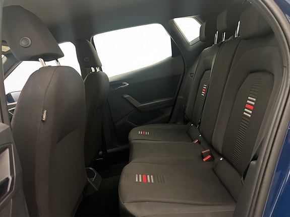 Seat Arona 24 of 30