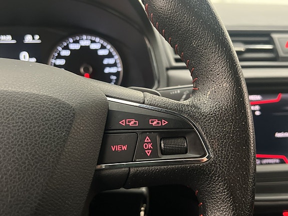 Seat Arona 19 of 30