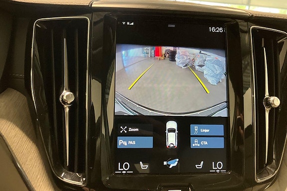Volvo XC60 17 of 29