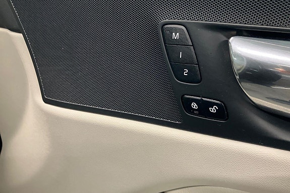 Volvo XC60 20 of 29